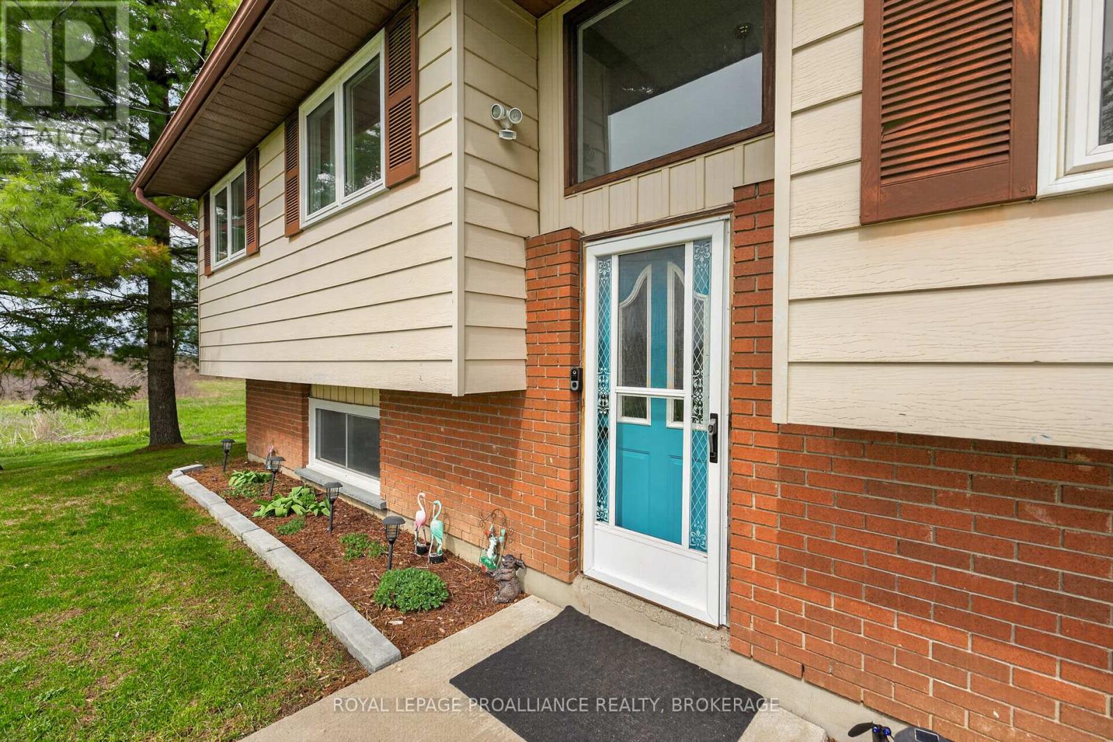 261 SHANE STREET - Image 3