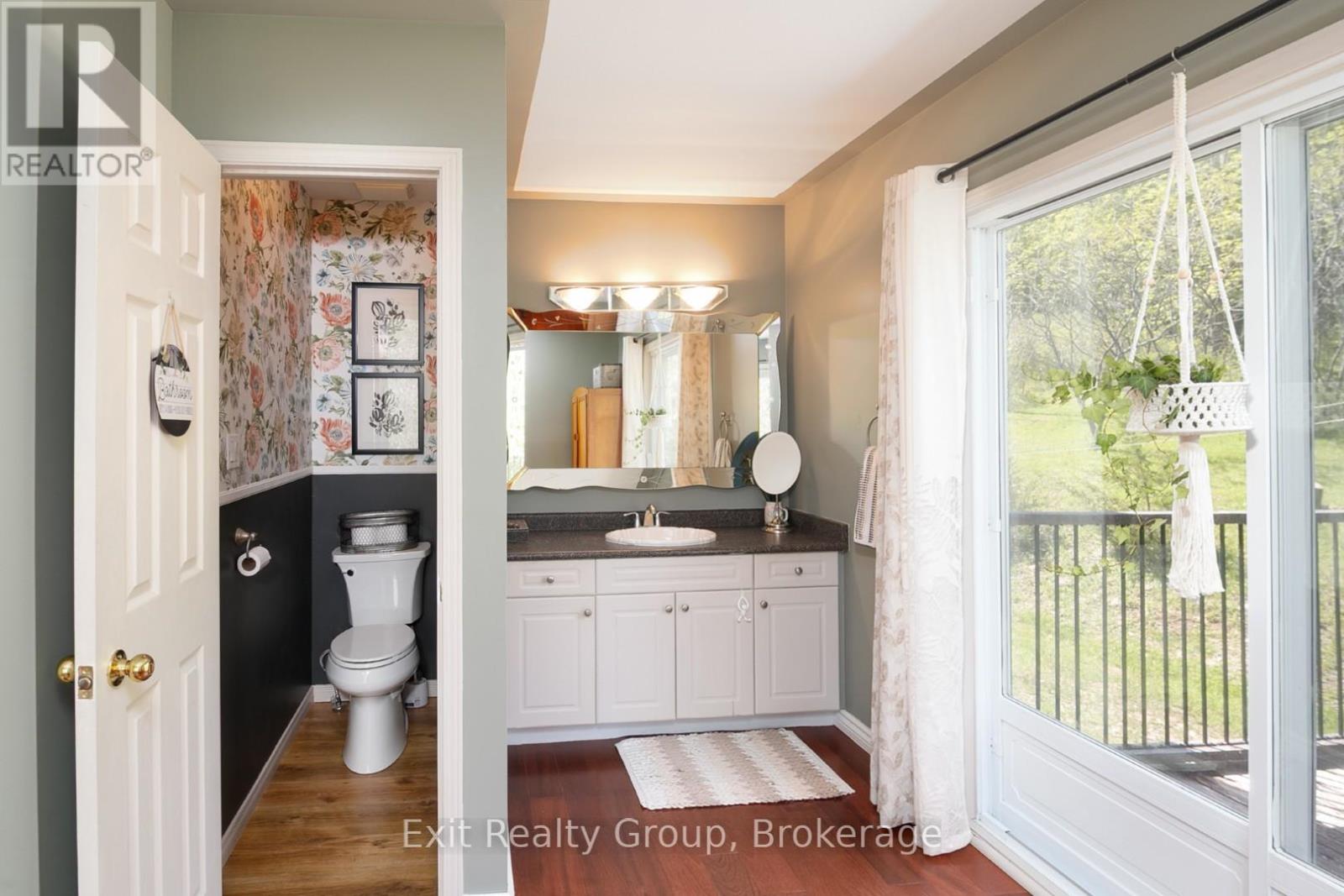 396 NICHOLS ROAD - 16