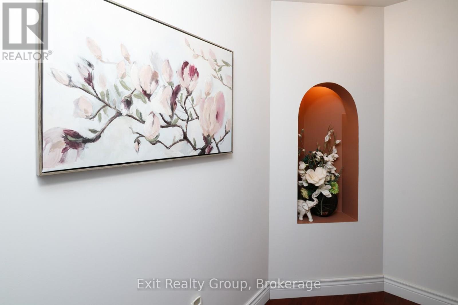 396 NICHOLS ROAD - 21