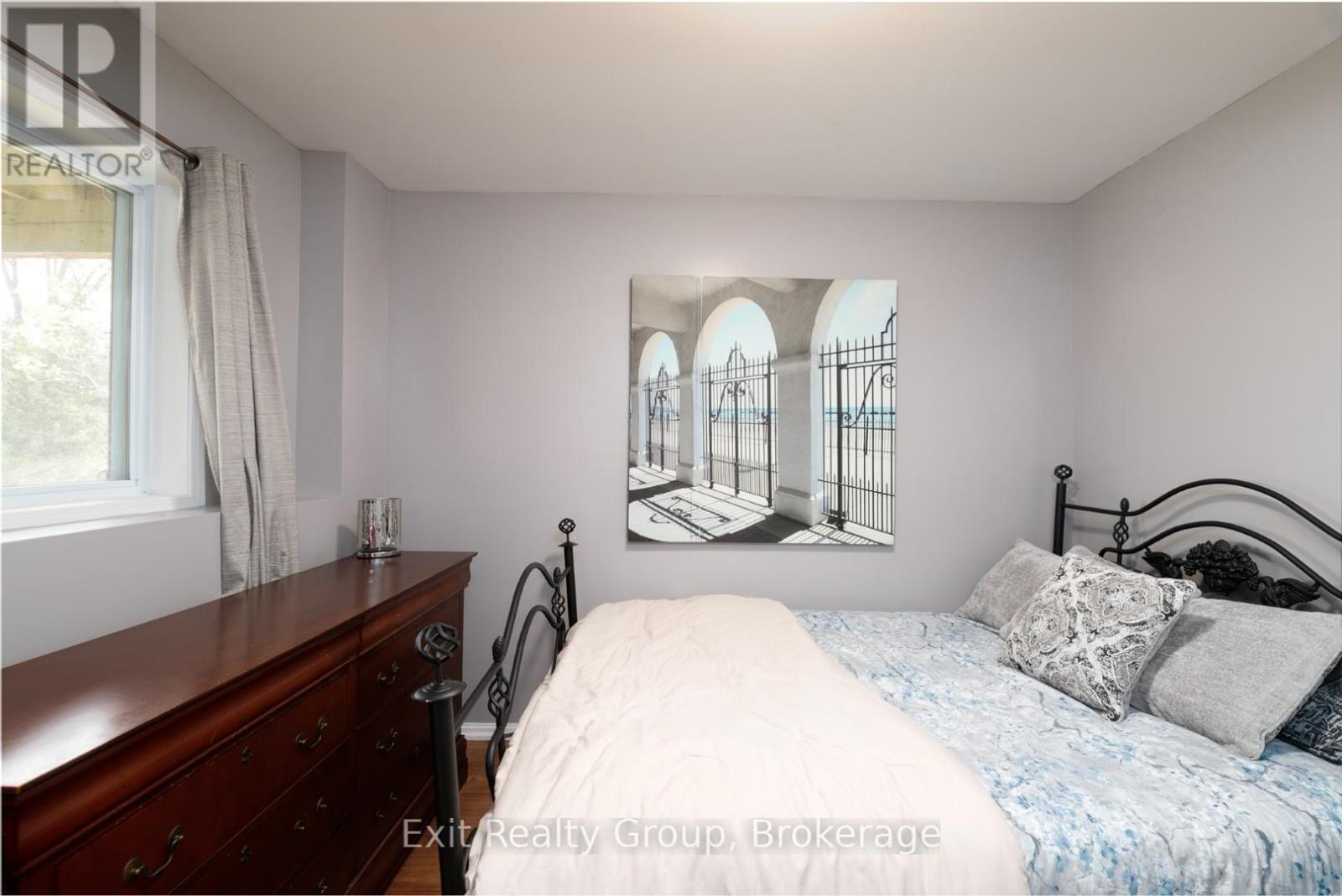 396 NICHOLS ROAD - 26