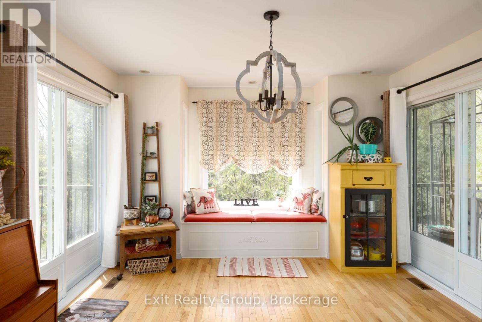 396 NICHOLS ROAD - 8