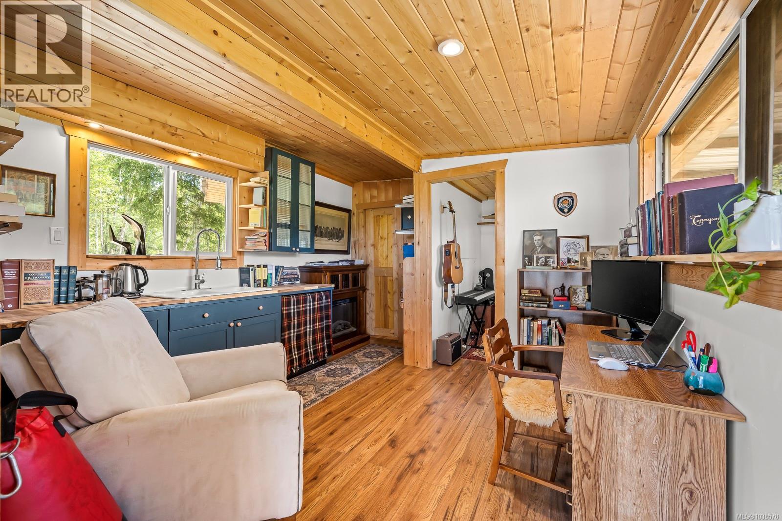 2056 Spike Rd - 45
