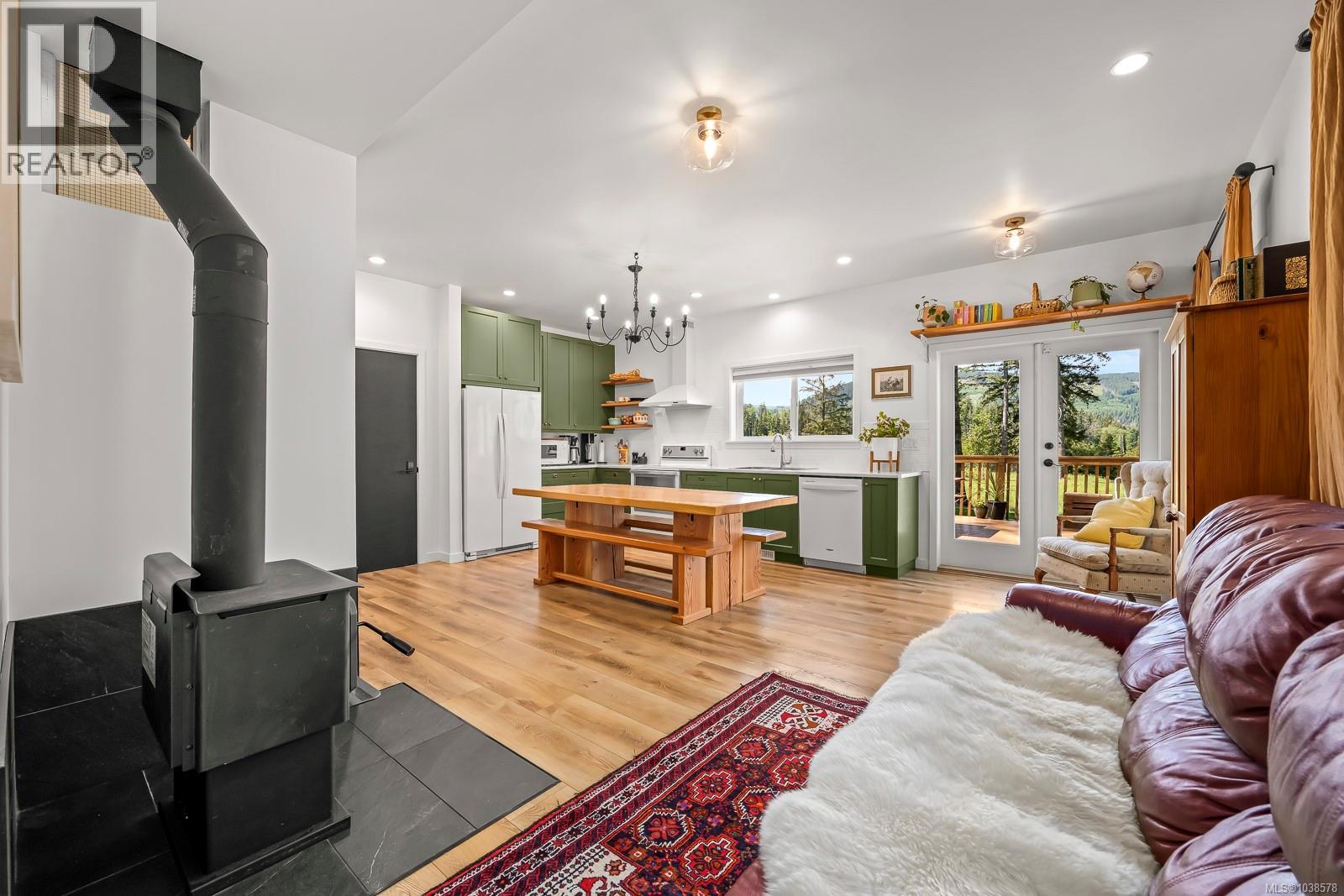 2056 Spike Rd - 9
