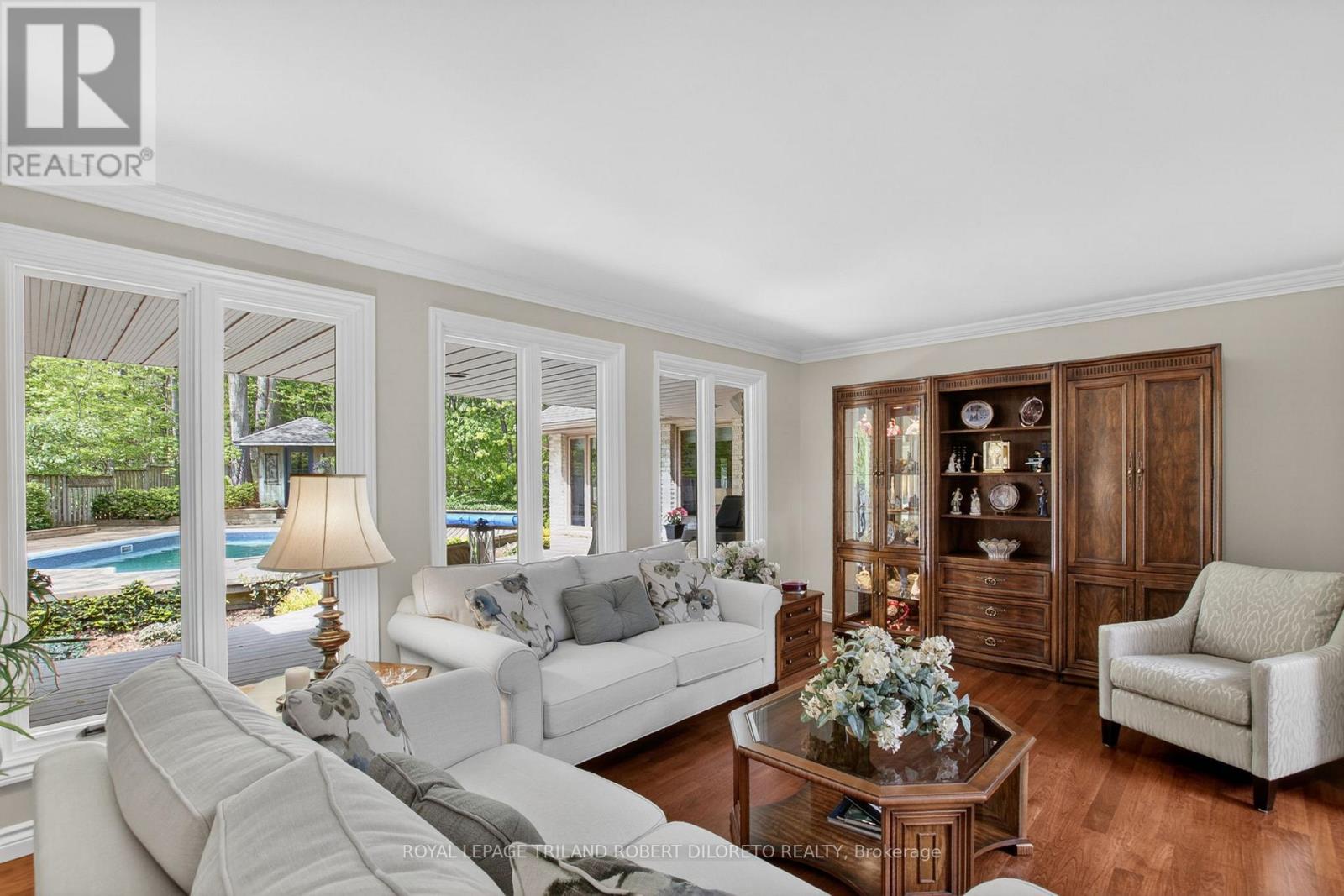 83 CONIFER PLACE - 10