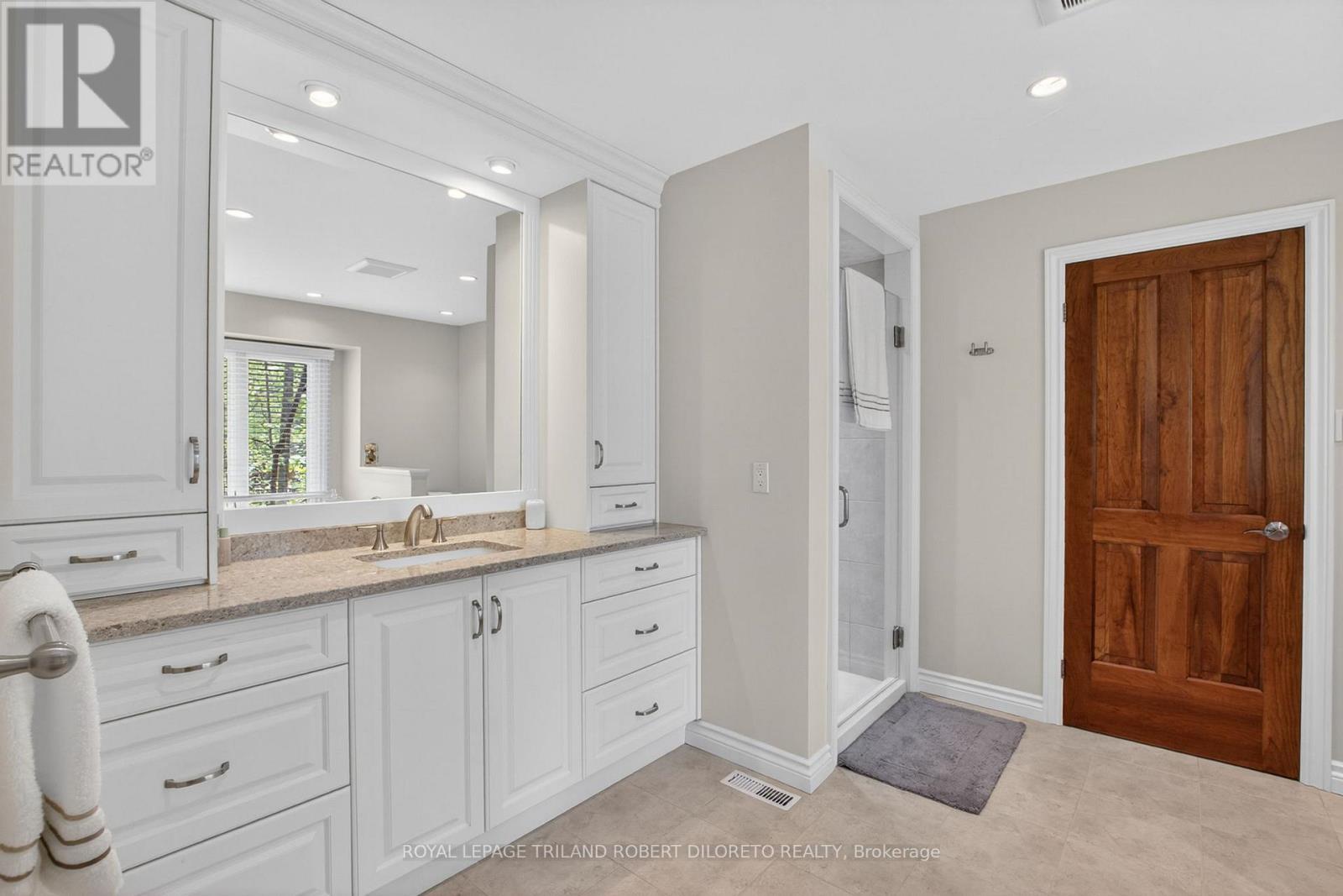 83 CONIFER PLACE - 24