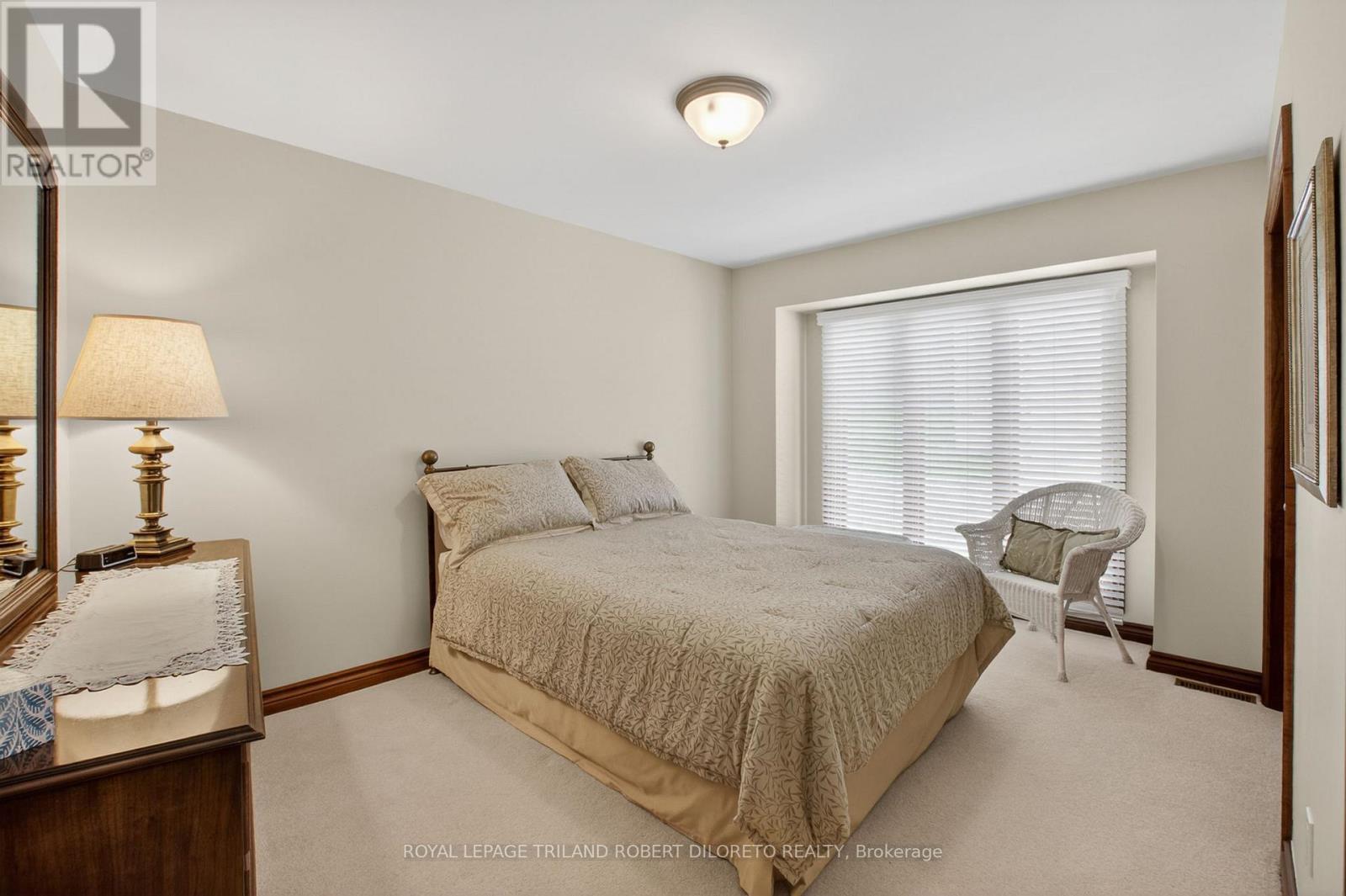 83 CONIFER PLACE - 26