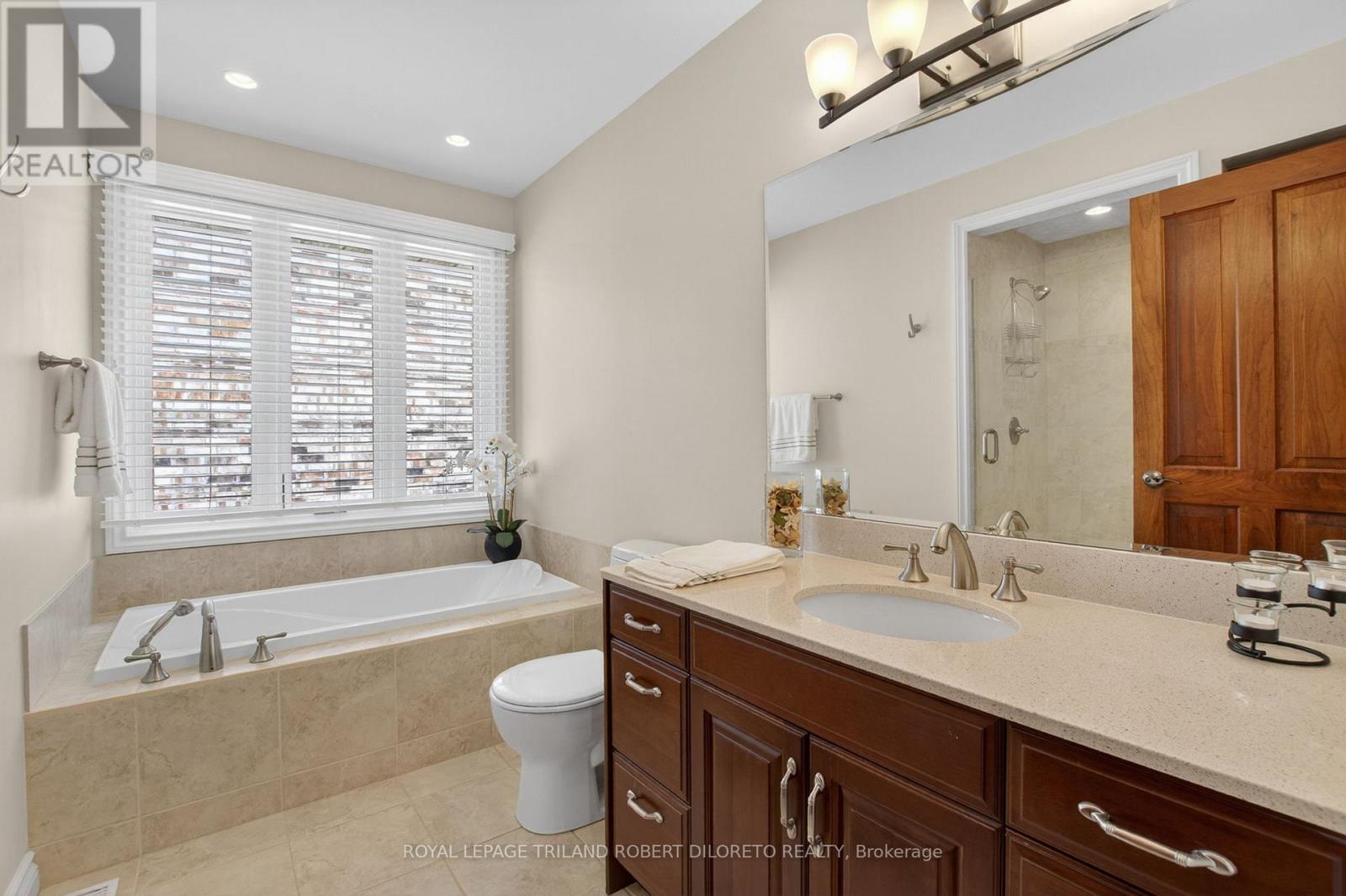 83 CONIFER PLACE - 28