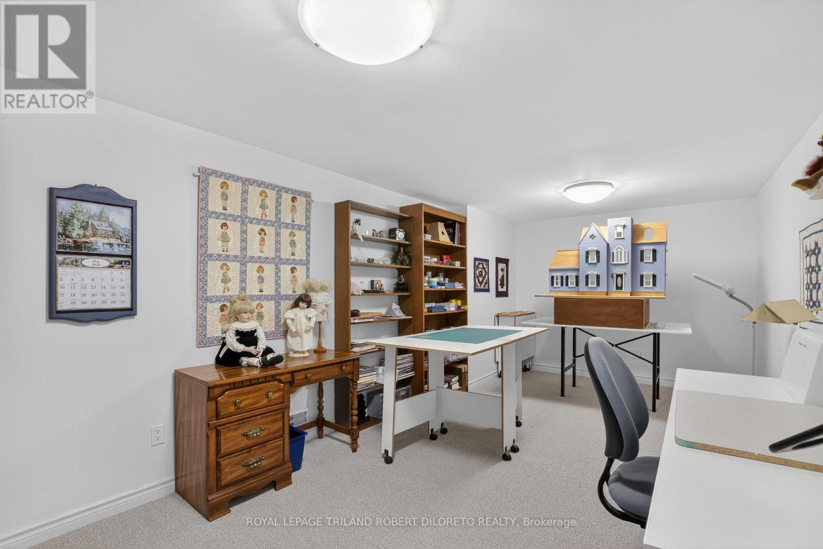 83 CONIFER PLACE - 35