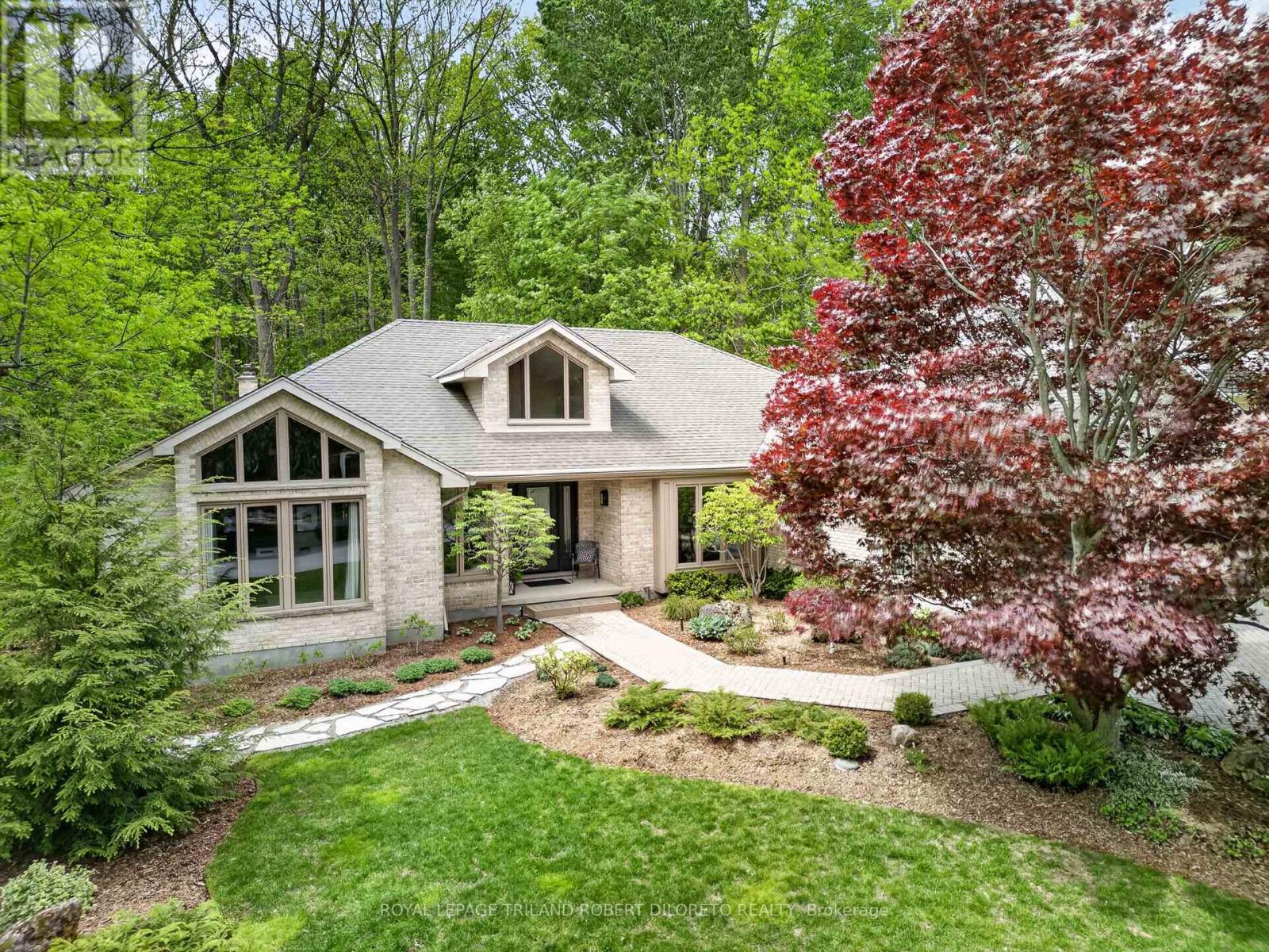 83 CONIFER PLACE - 37