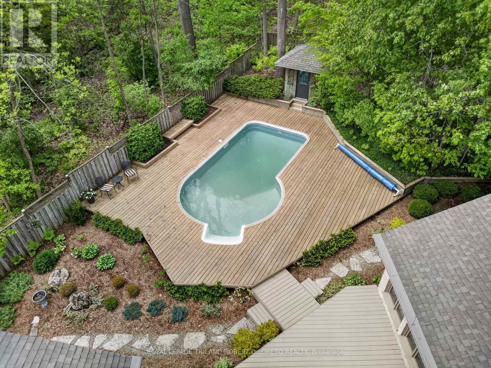 83 CONIFER PLACE - 39