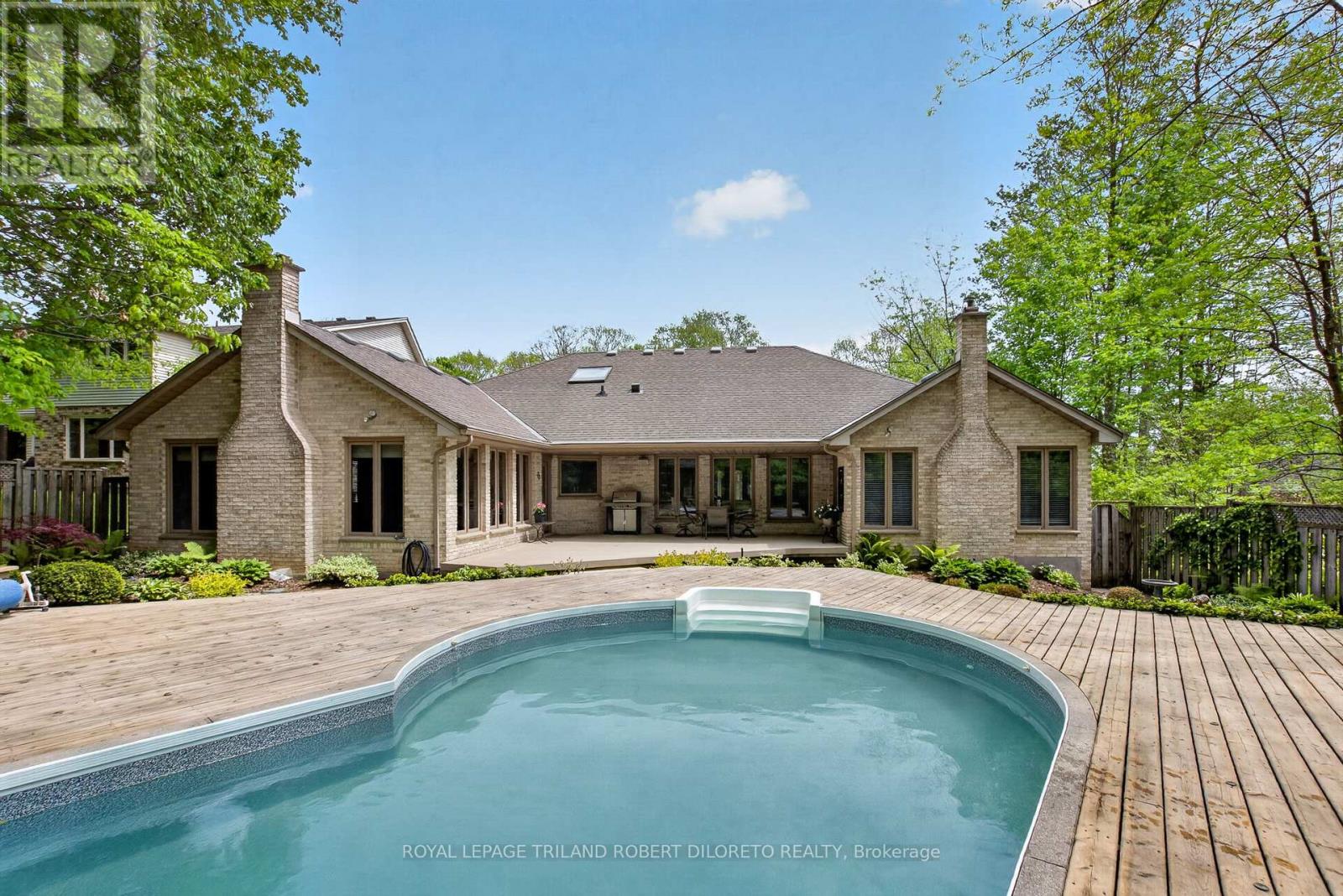 83 CONIFER PLACE - 40