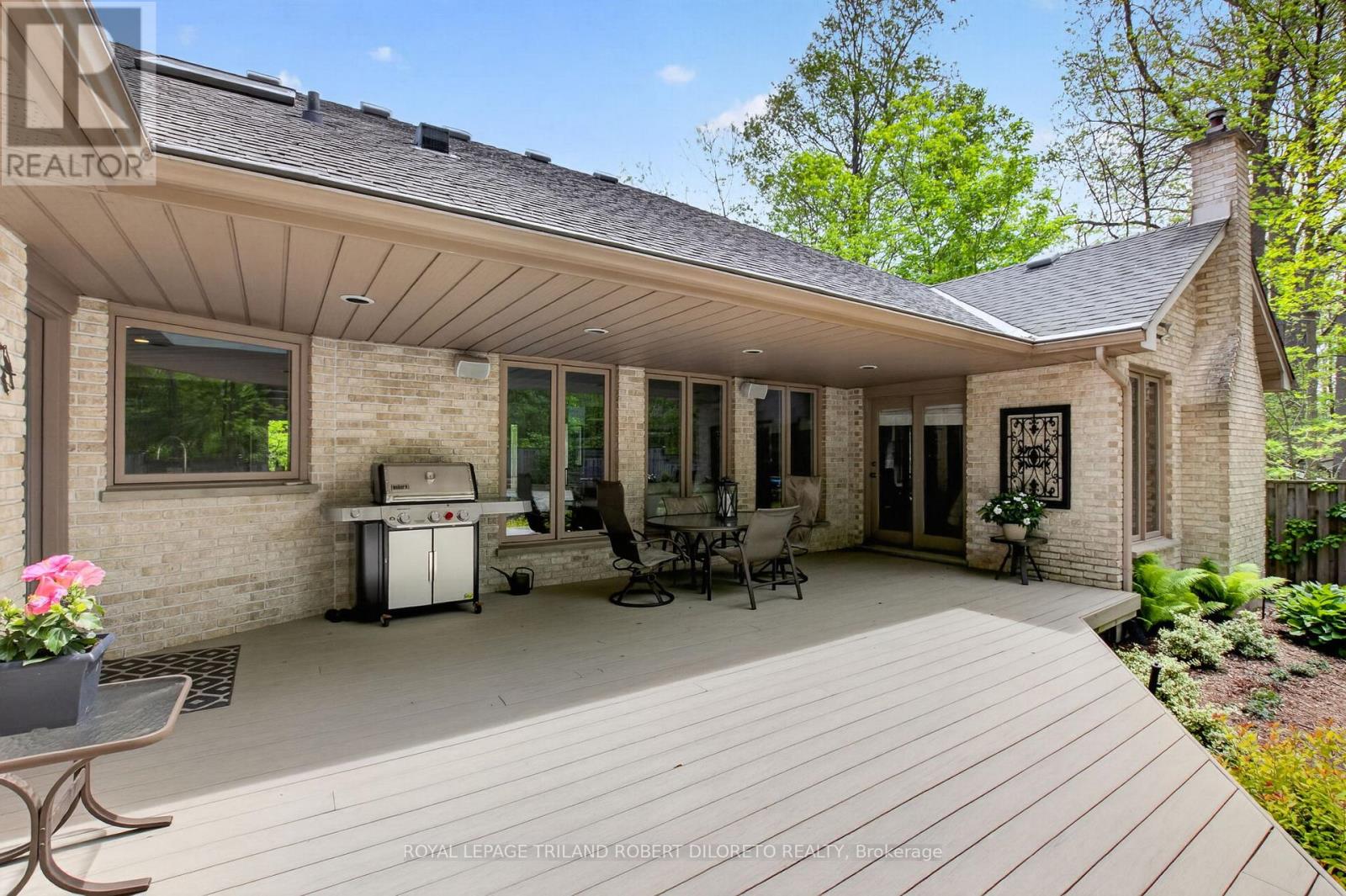 83 CONIFER PLACE - 41