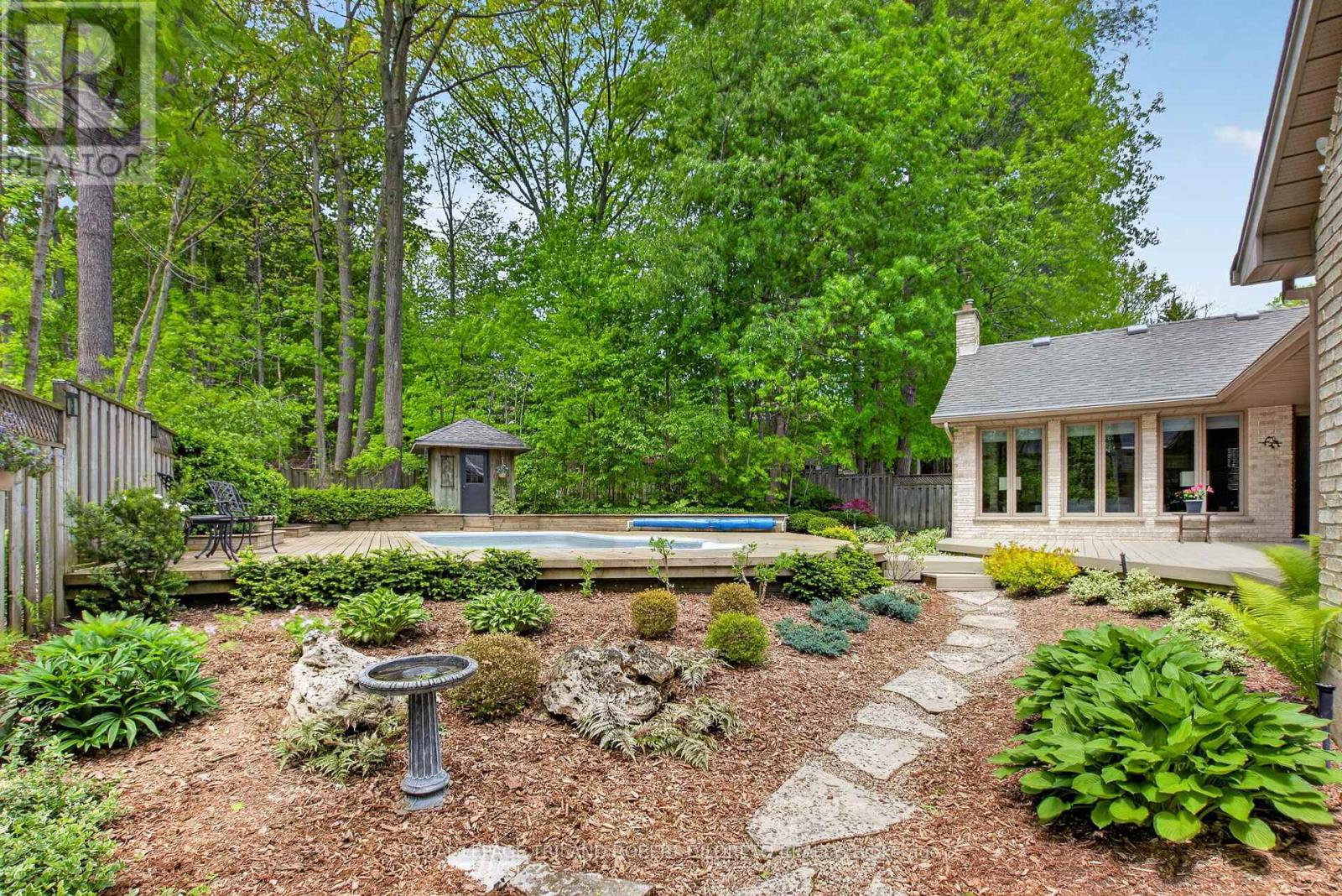 83 CONIFER PLACE - 44