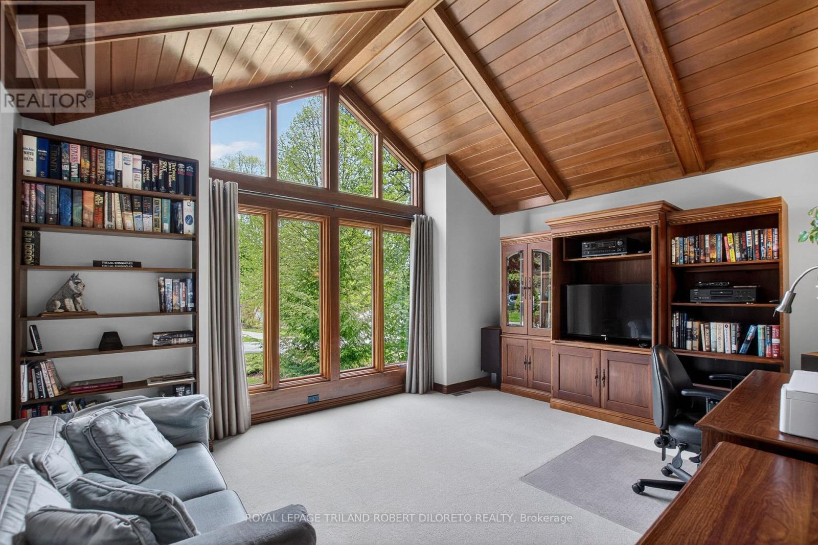 83 CONIFER PLACE - 6