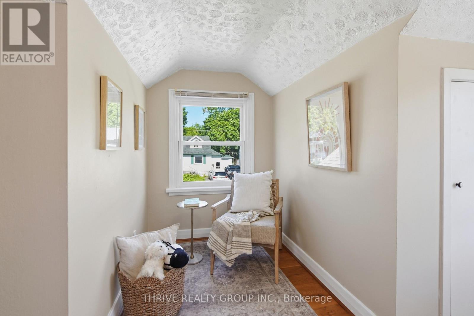 110 FOSTER AVENUE - 24
