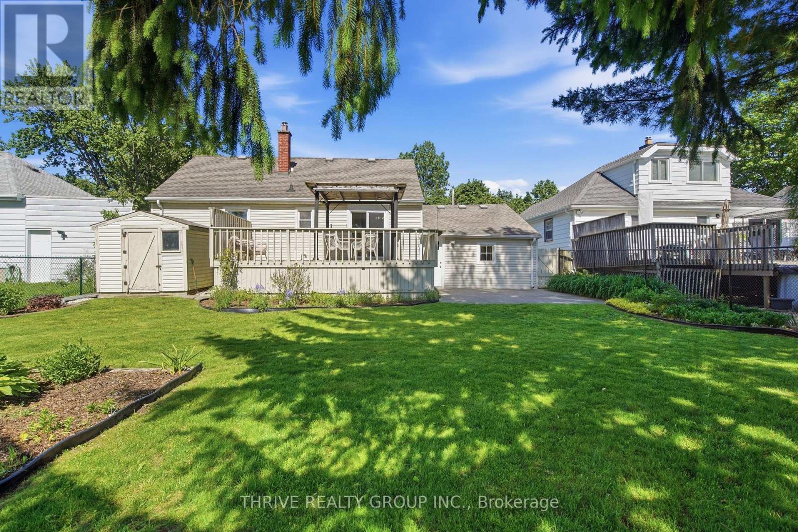 110 FOSTER AVENUE - 43