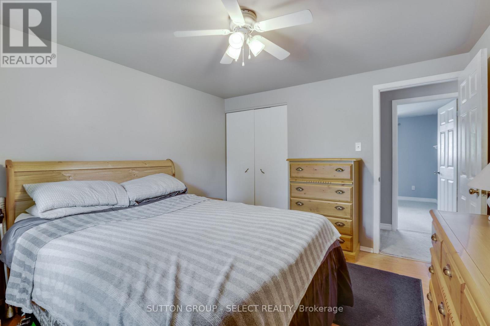 119 METCALFE CRESCENT - 24