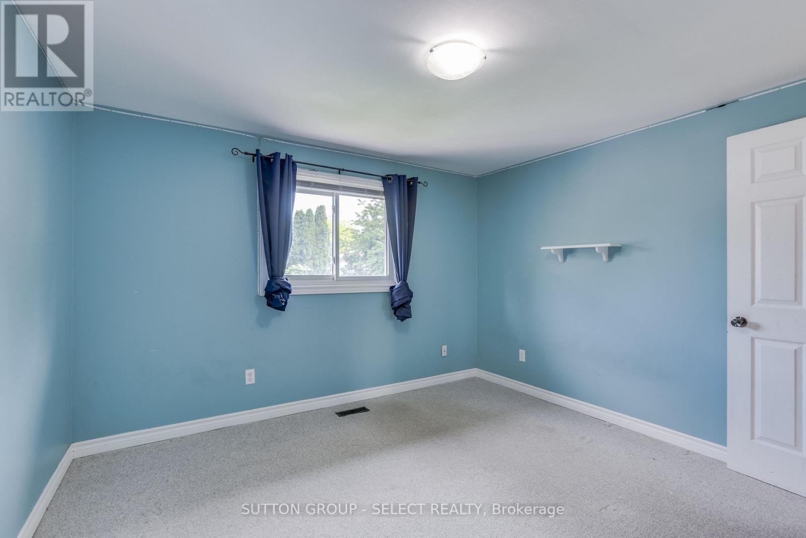 119 METCALFE CRESCENT - 30