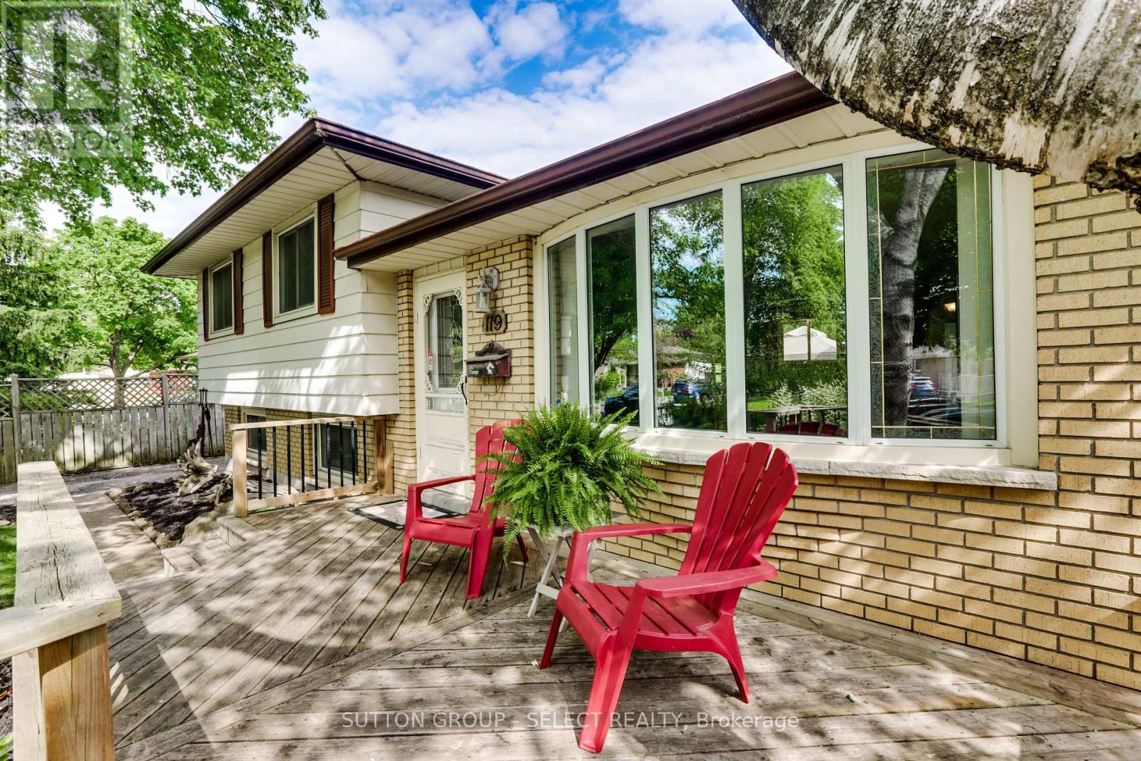 119 METCALFE CRESCENT - 5