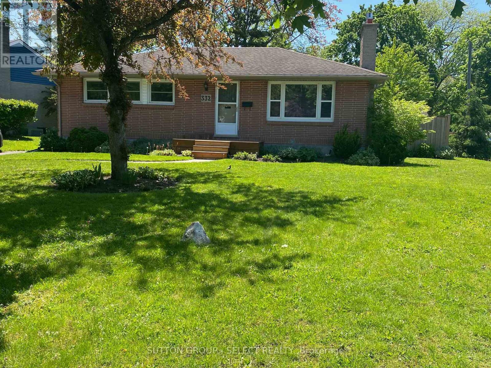 332 RIDGEWOOD CRESCENT - Image 2