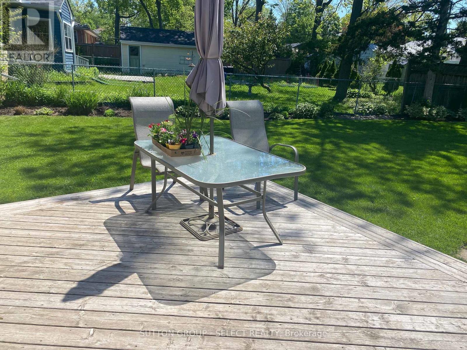 332 RIDGEWOOD CRESCENT - 20