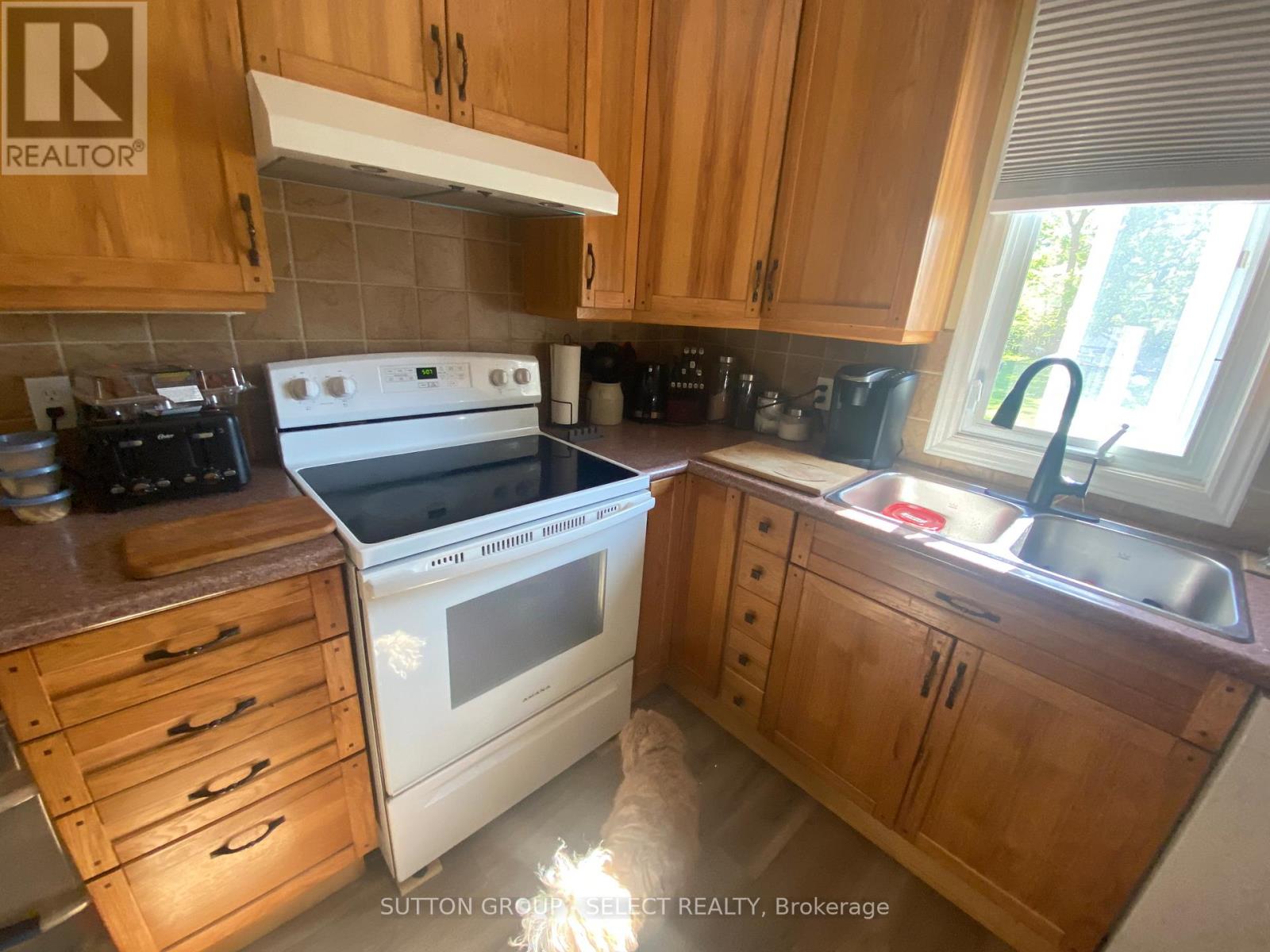 9 PRINCE ALBERT STREET - 13