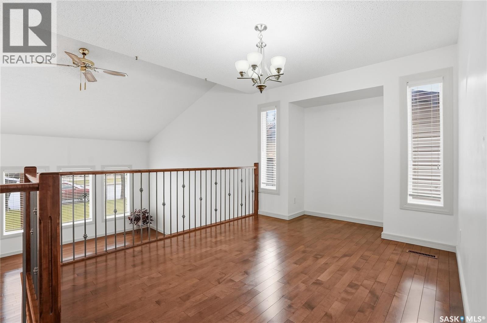 314 Waterbury ROAD - 12