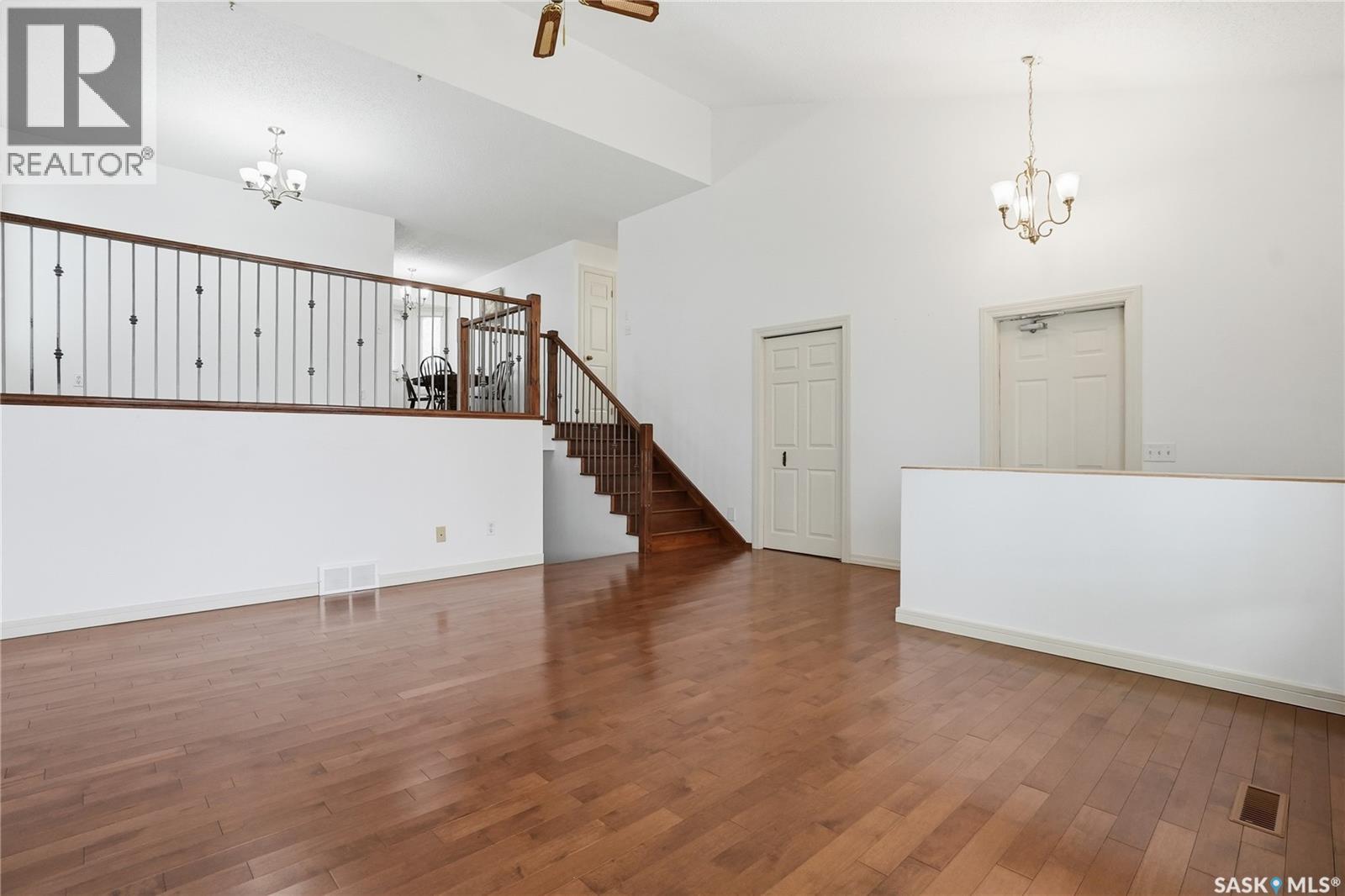314 Waterbury ROAD - 7