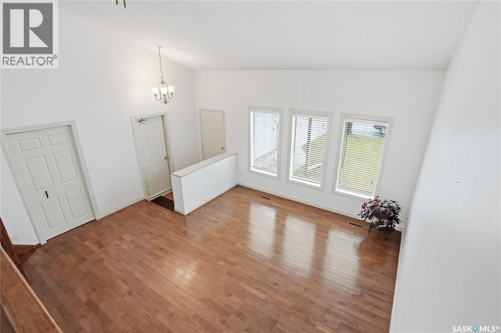 314 Waterbury ROAD - 9
