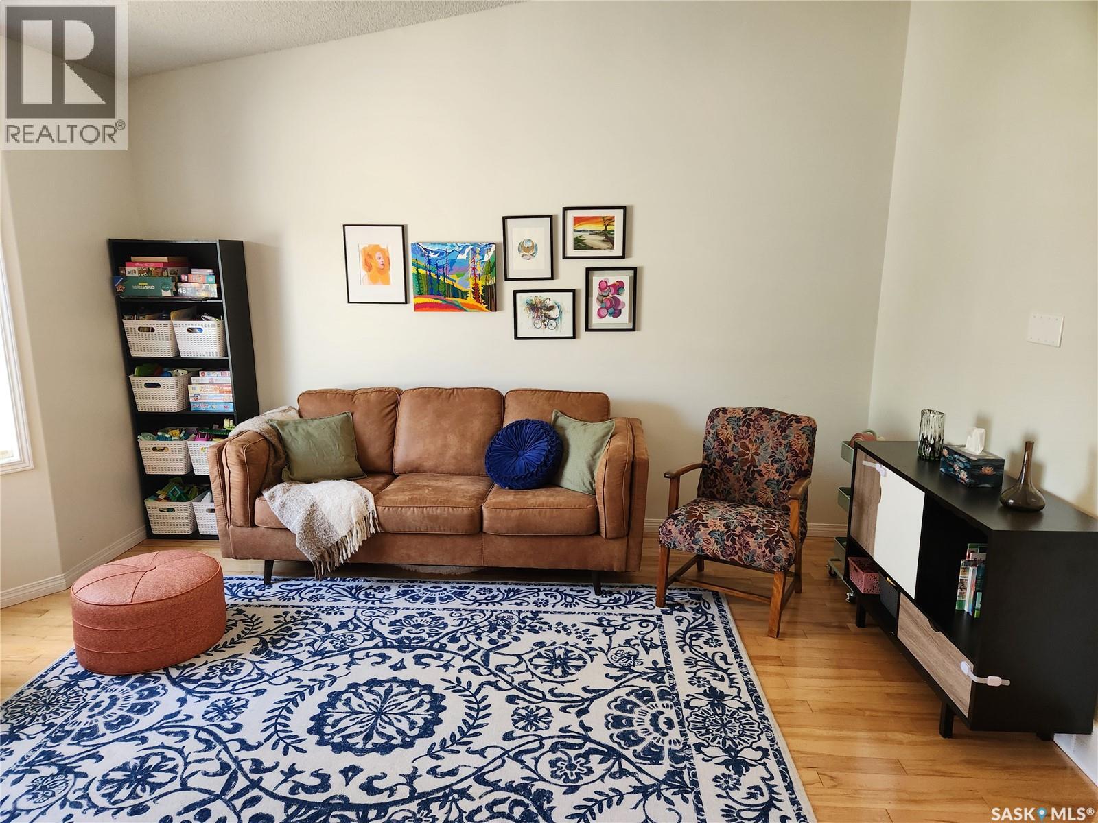223 Adilman DRIVE - 6