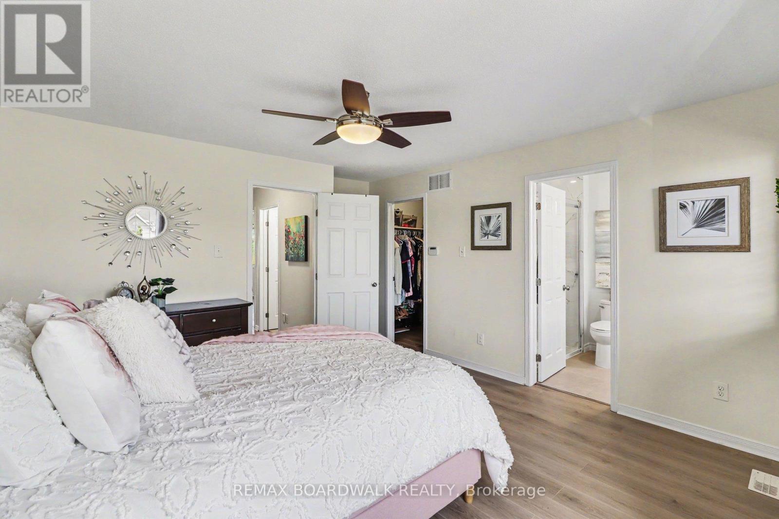 350 ROLLING MEADOW CRESCENT - 17