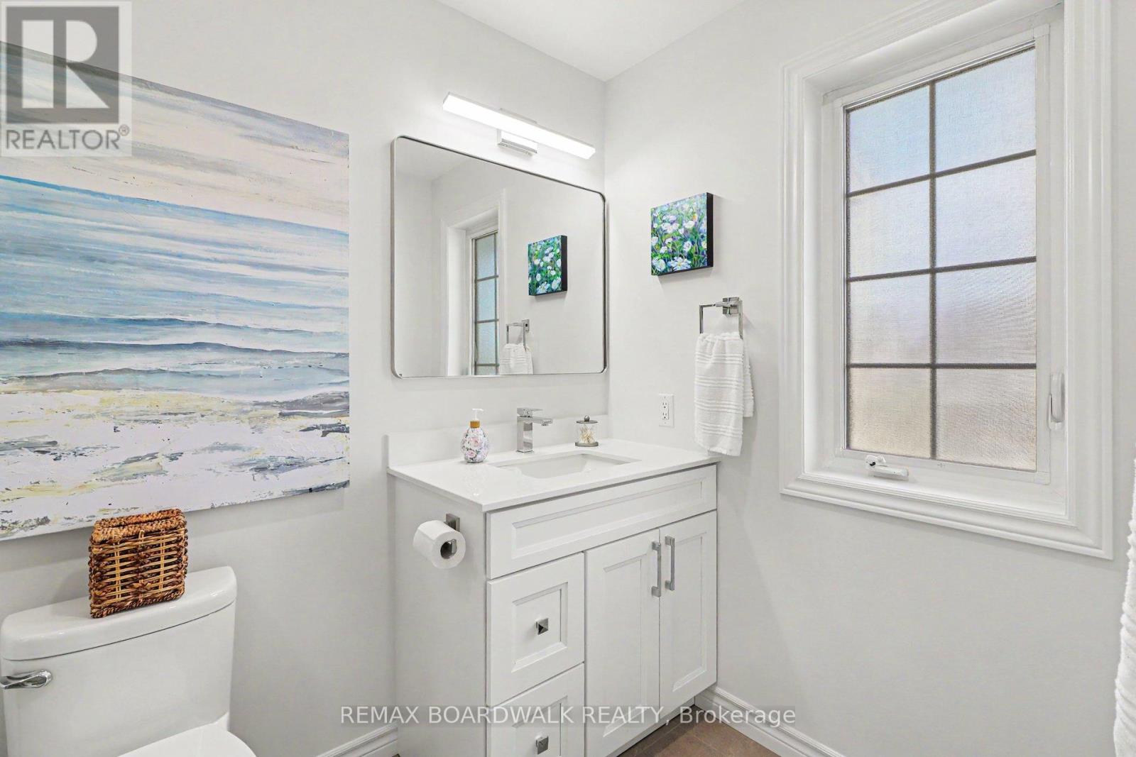 350 ROLLING MEADOW CRESCENT - 19