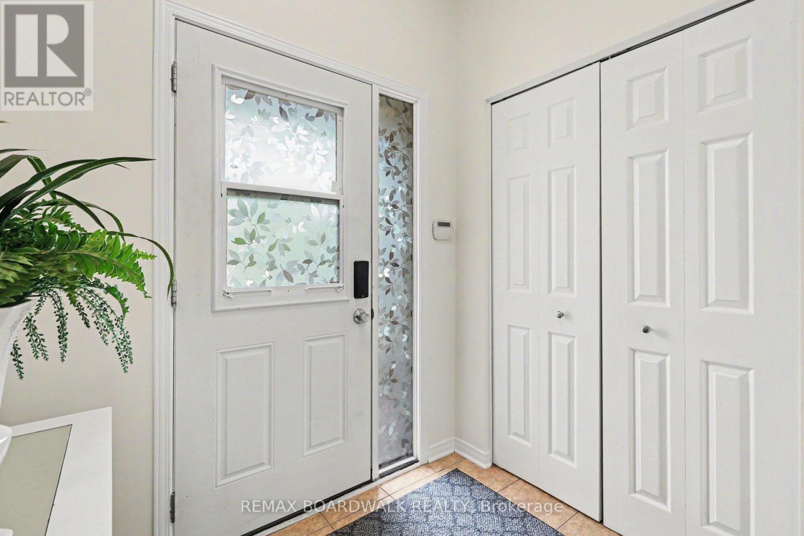 350 ROLLING MEADOW CRESCENT - 3
