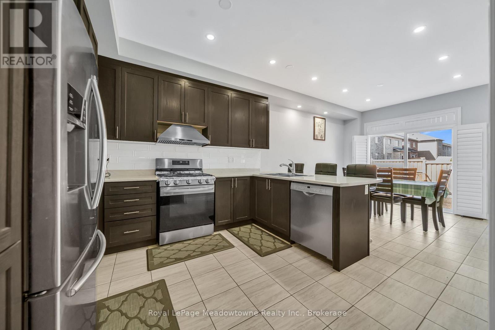 2218 LOZENBY STREET - 9
