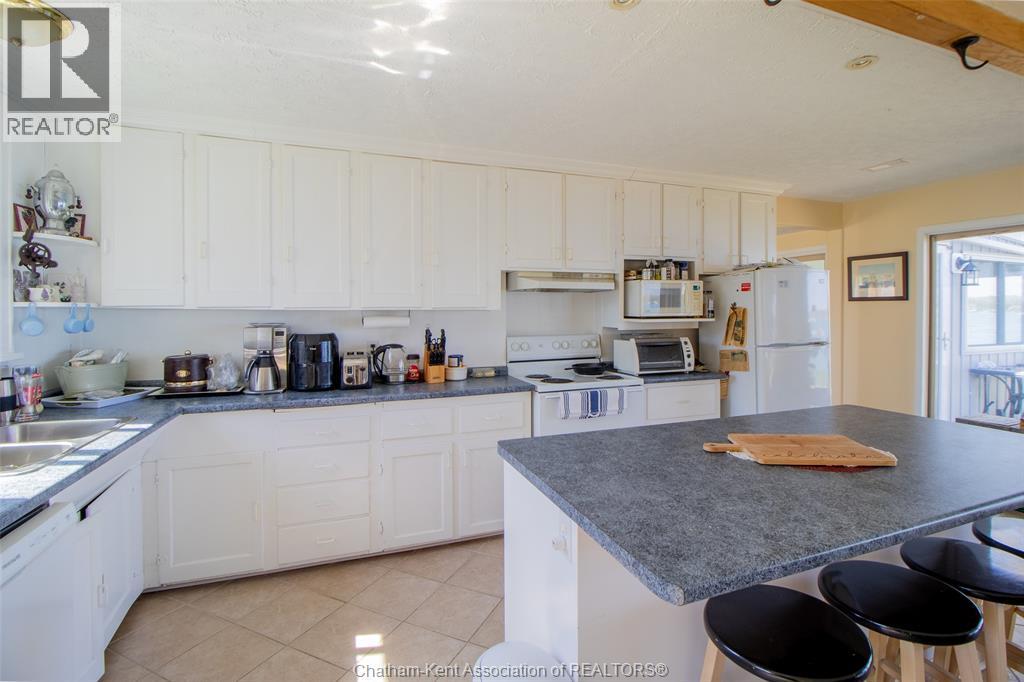 3057 ST.CLAIR PARKWAY - 16