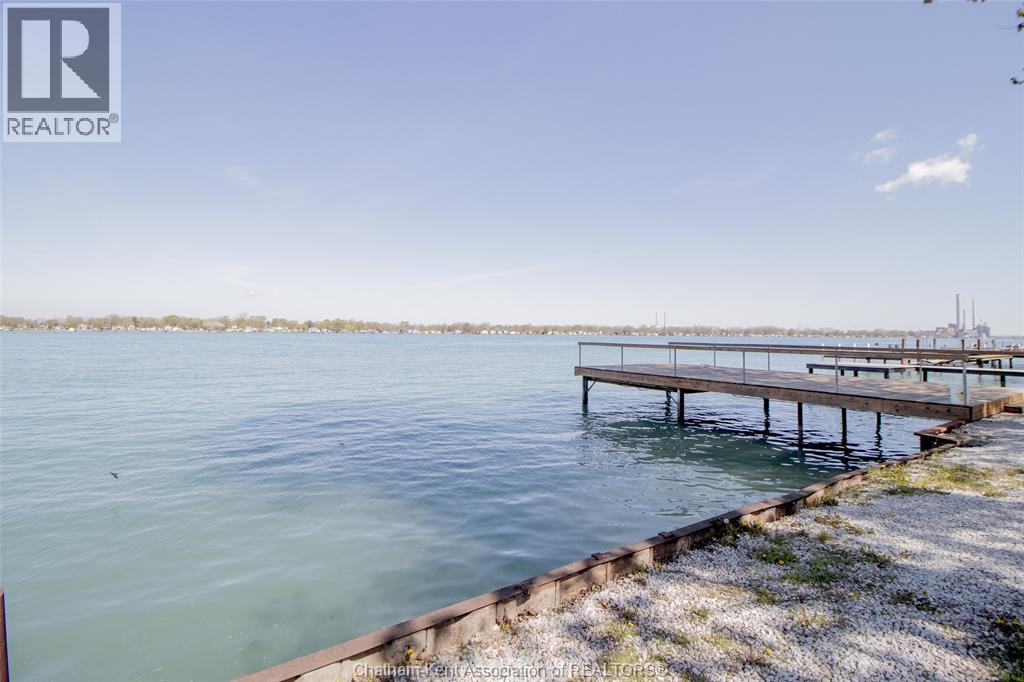 3057 ST.CLAIR PARKWAY - 35