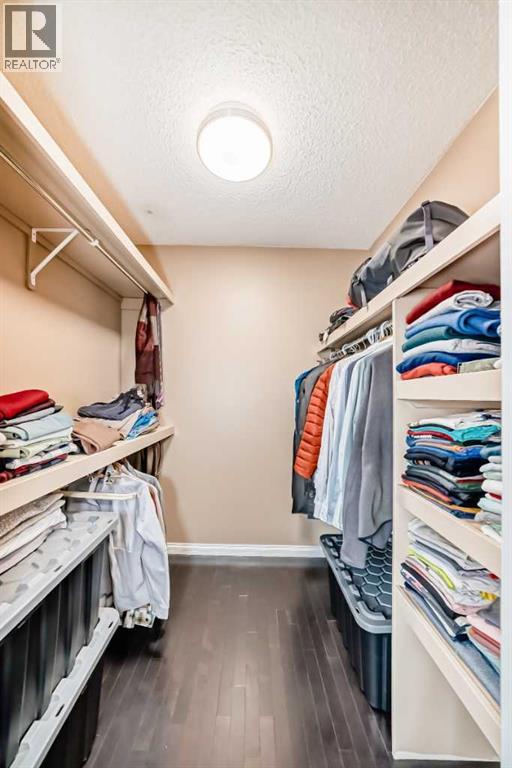 402 Citadel Heights NW - 23
