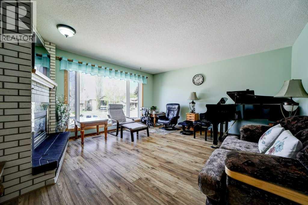 31 Red Crow Boulevard W - 5