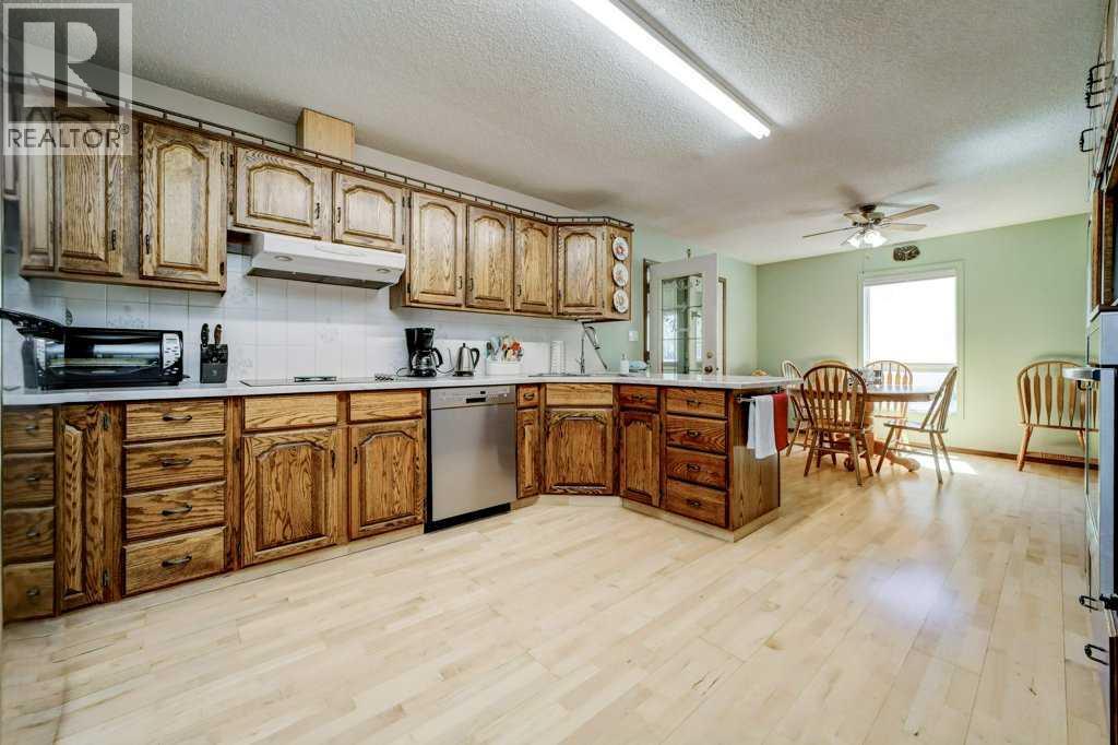 31 Red Crow Boulevard W - 8