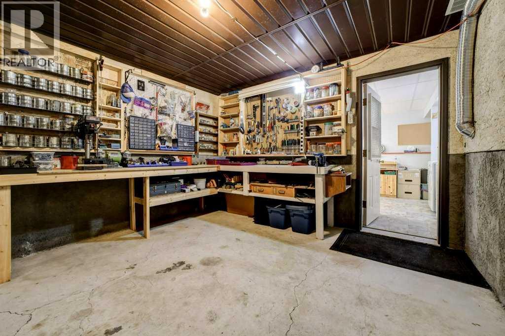 31 Red Crow Boulevard W - 28