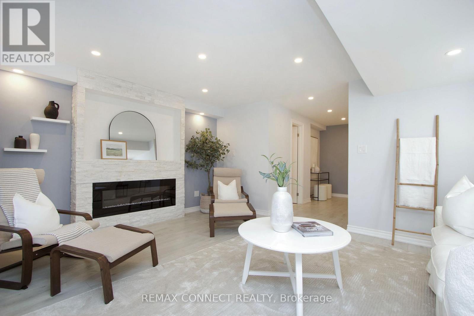 13 NETHERWAY CRESCENT - 22