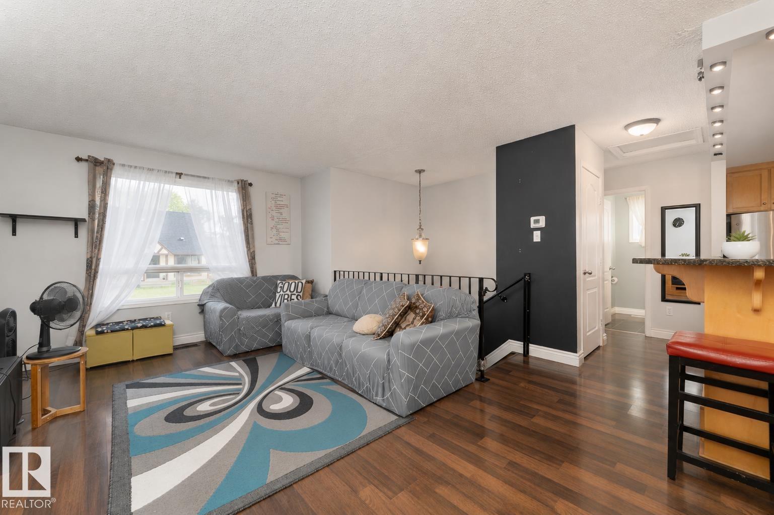 4620 37A AV NW - Image 3