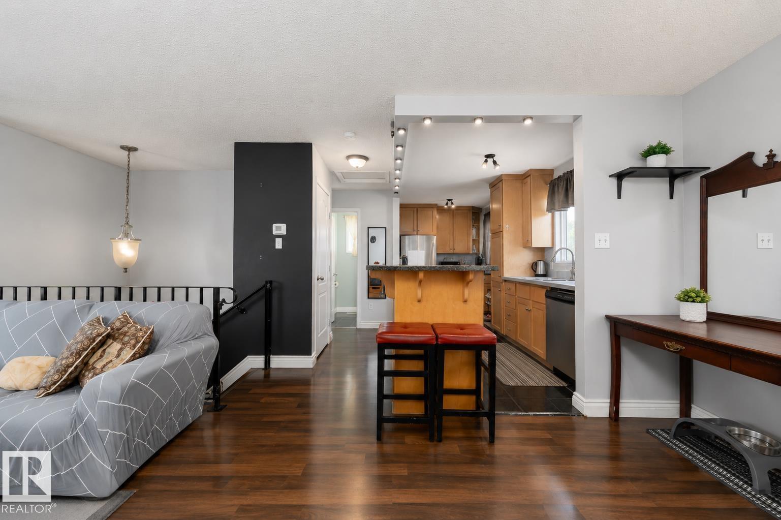 4620 37A AV NW - 7