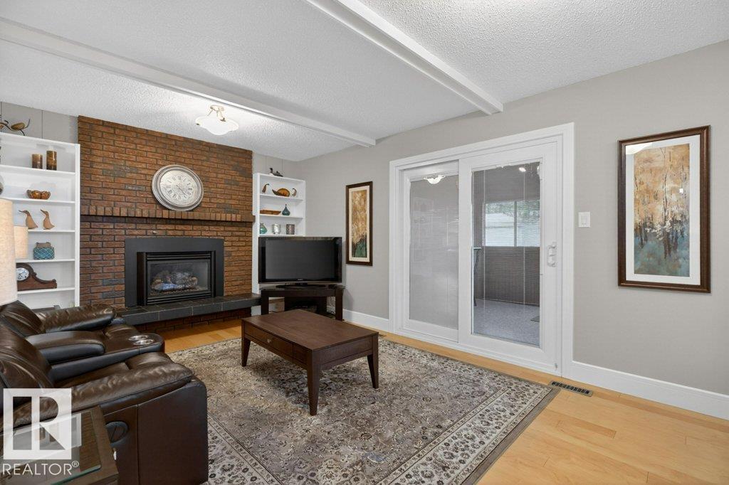 18312 67 AV NW - 20