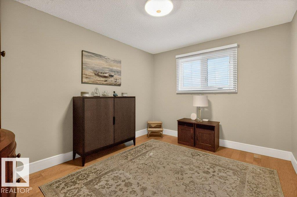18312 67 AV NW - 24