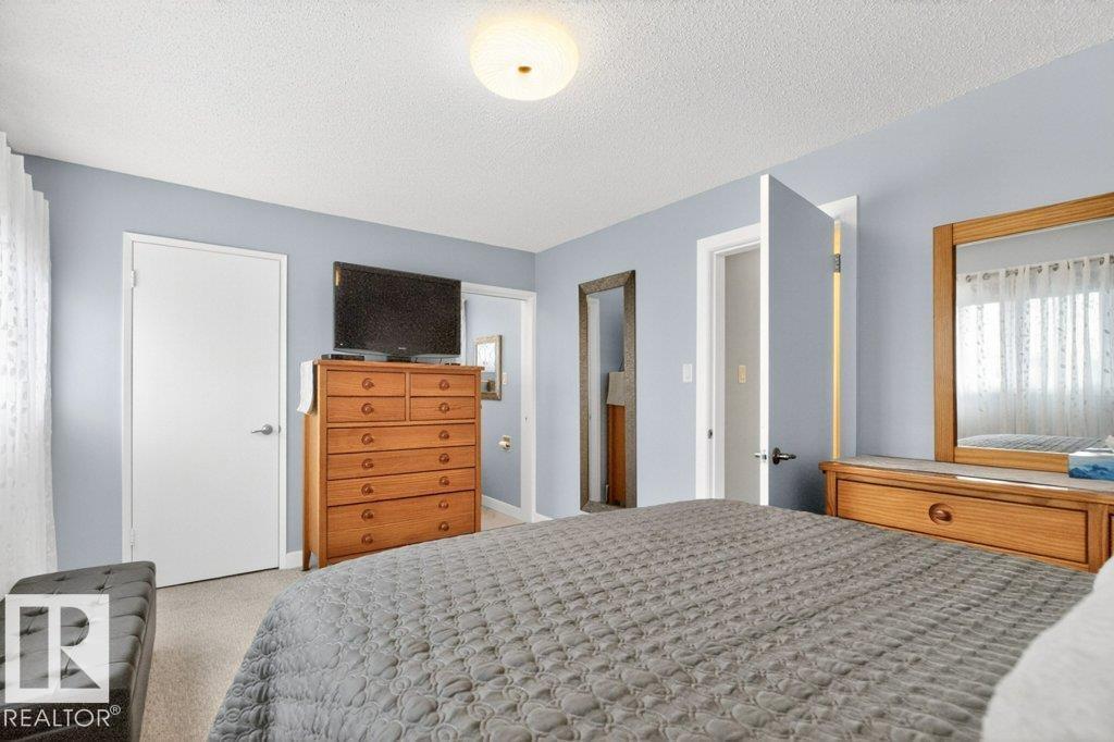 18312 67 AV NW - 29