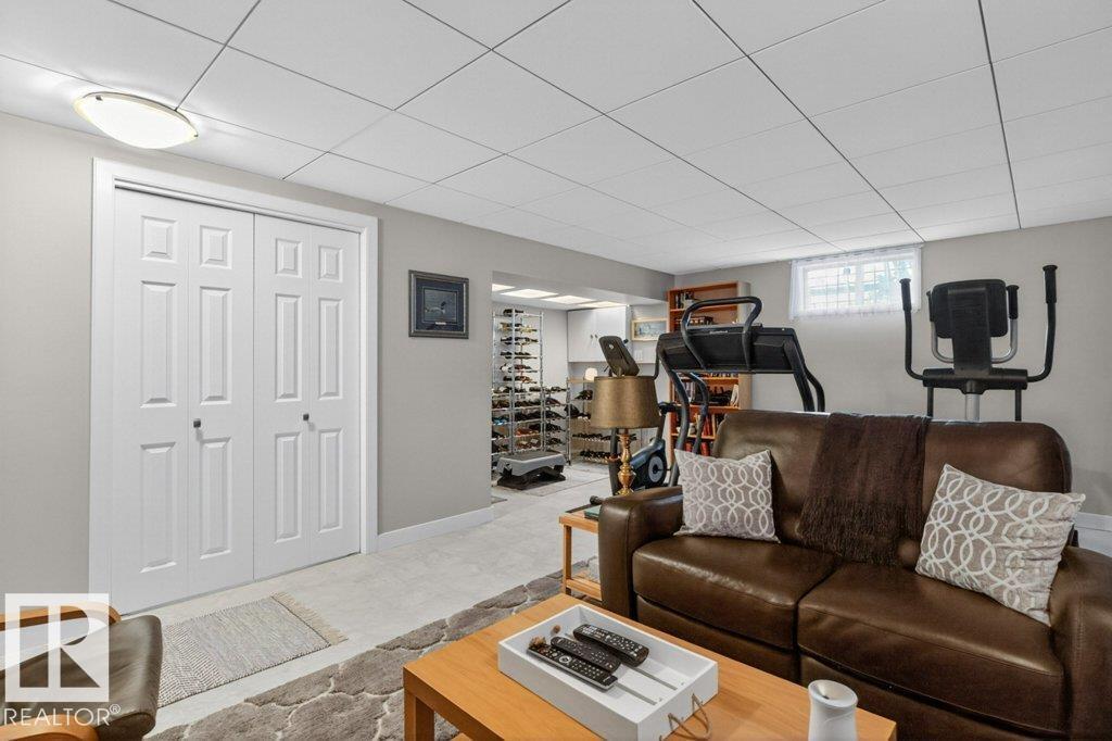 18312 67 AV NW - 39