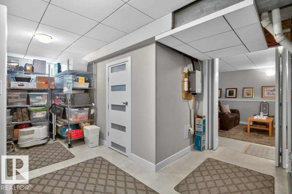 18312 67 AV NW - 42