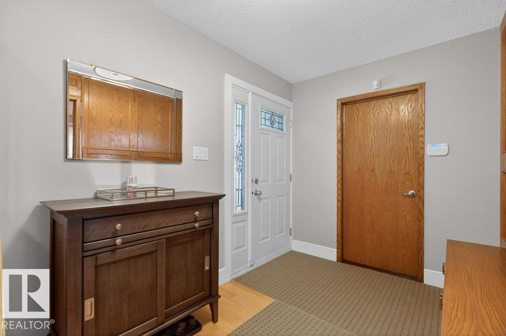 18312 67 AV NW - 6