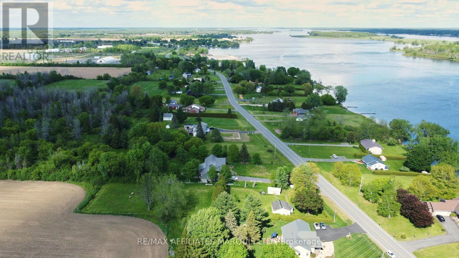 11481 LAKESHORE DRIVE - 14